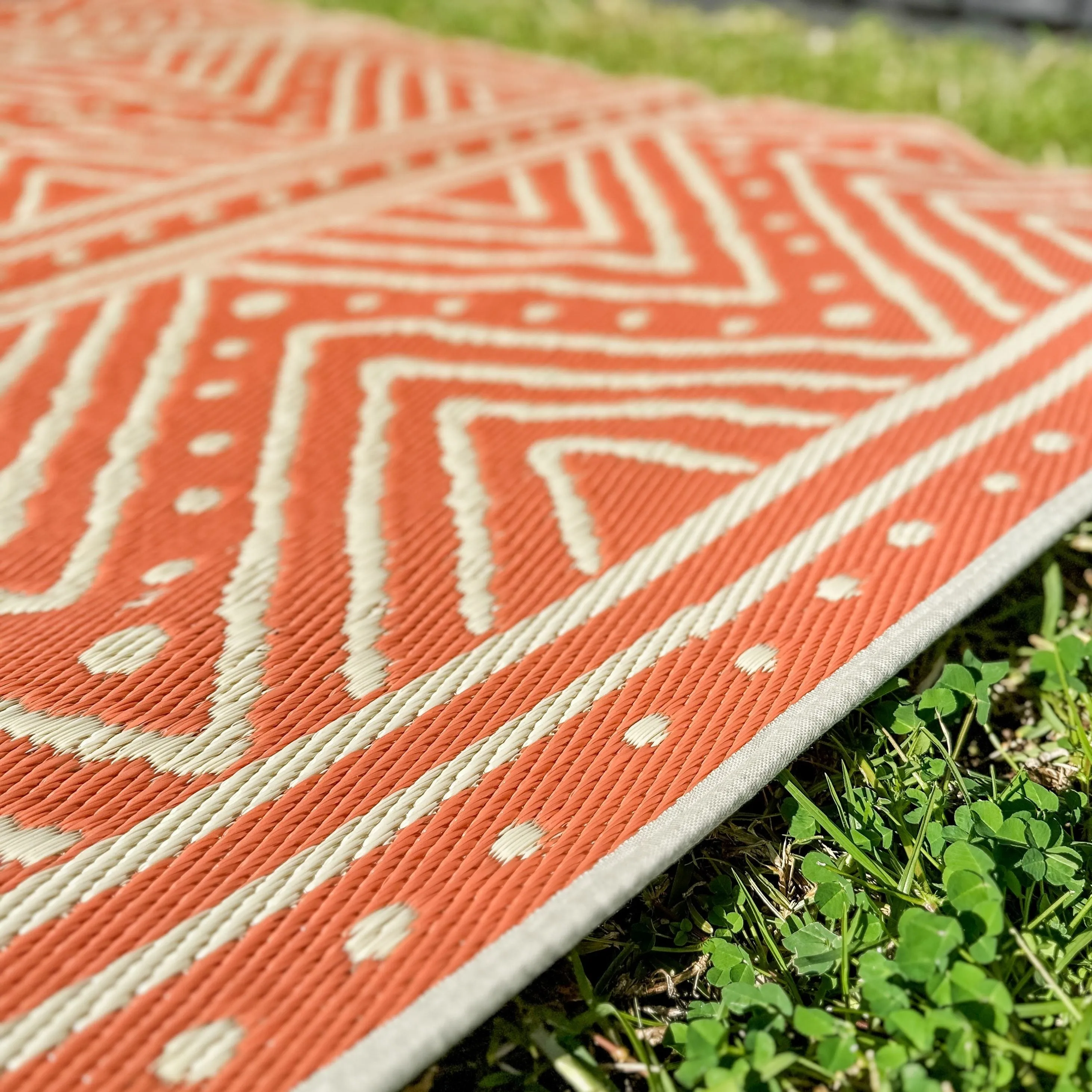 Kona Peach Recycled Plastic Outdoor Rug