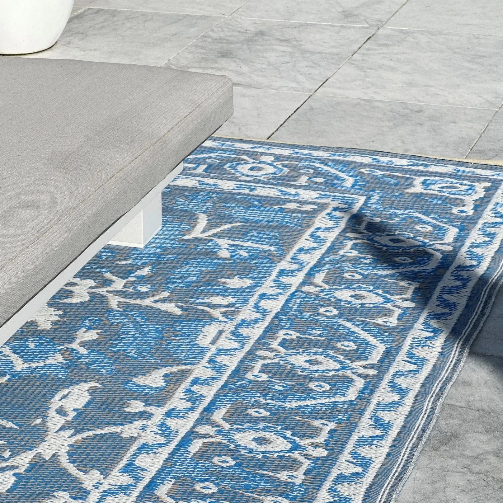 Nain Blue Recycled Plastic Outdoor Rug