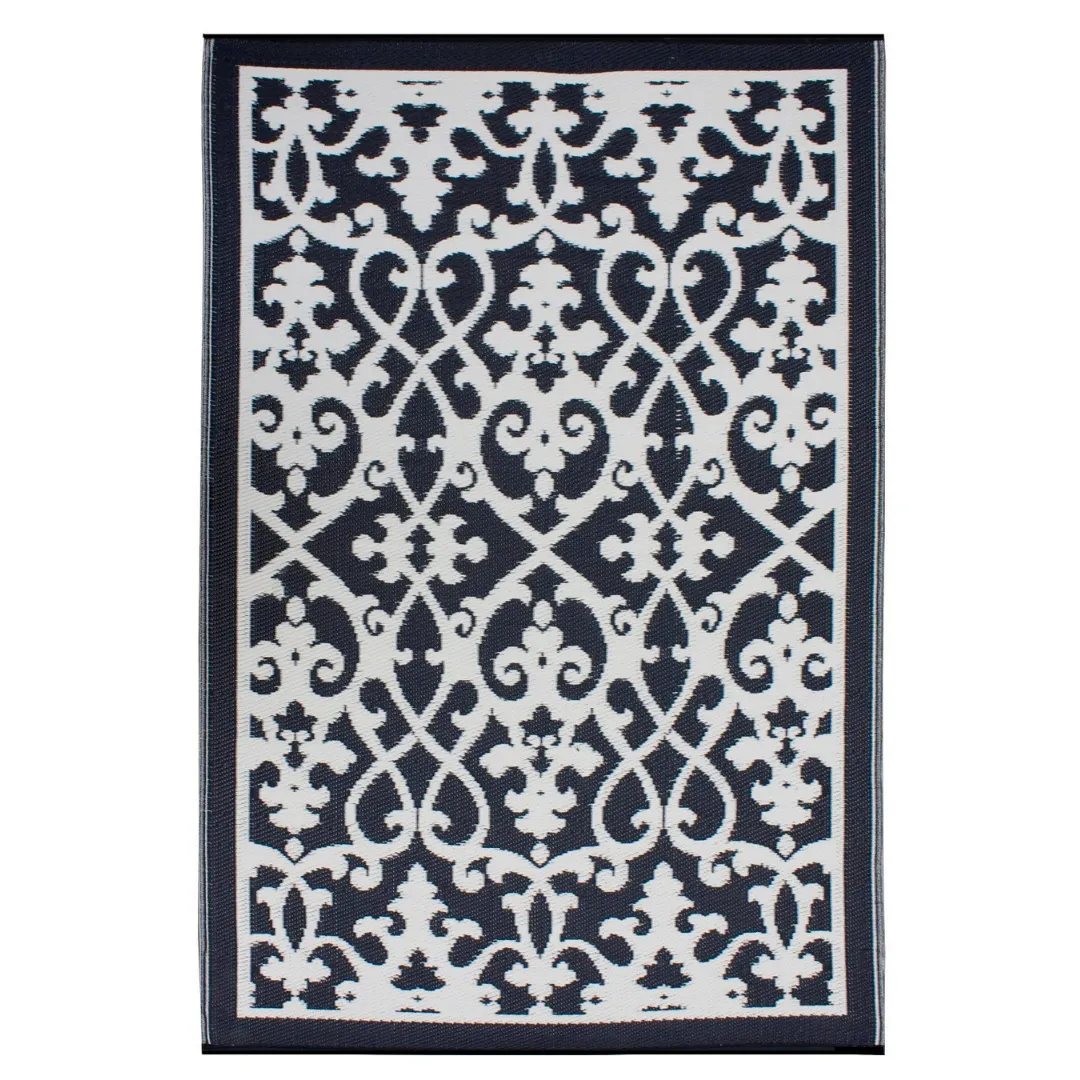 Venice Black and Cream Traditional Recycled Plastic Outdoor Rug